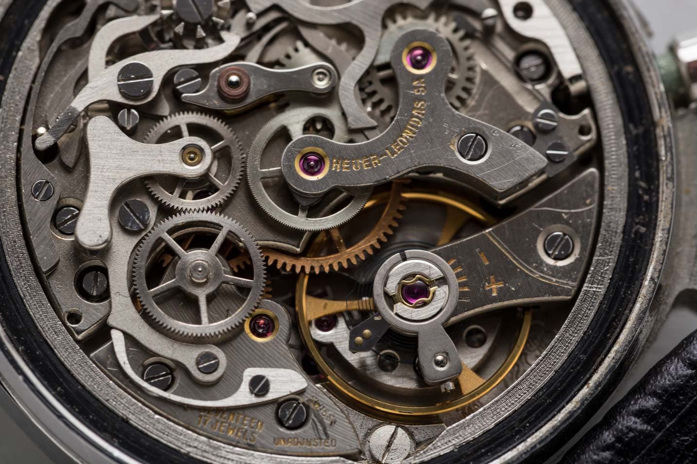 Heuer Camaro Exotic Vintage Chronograph view 7