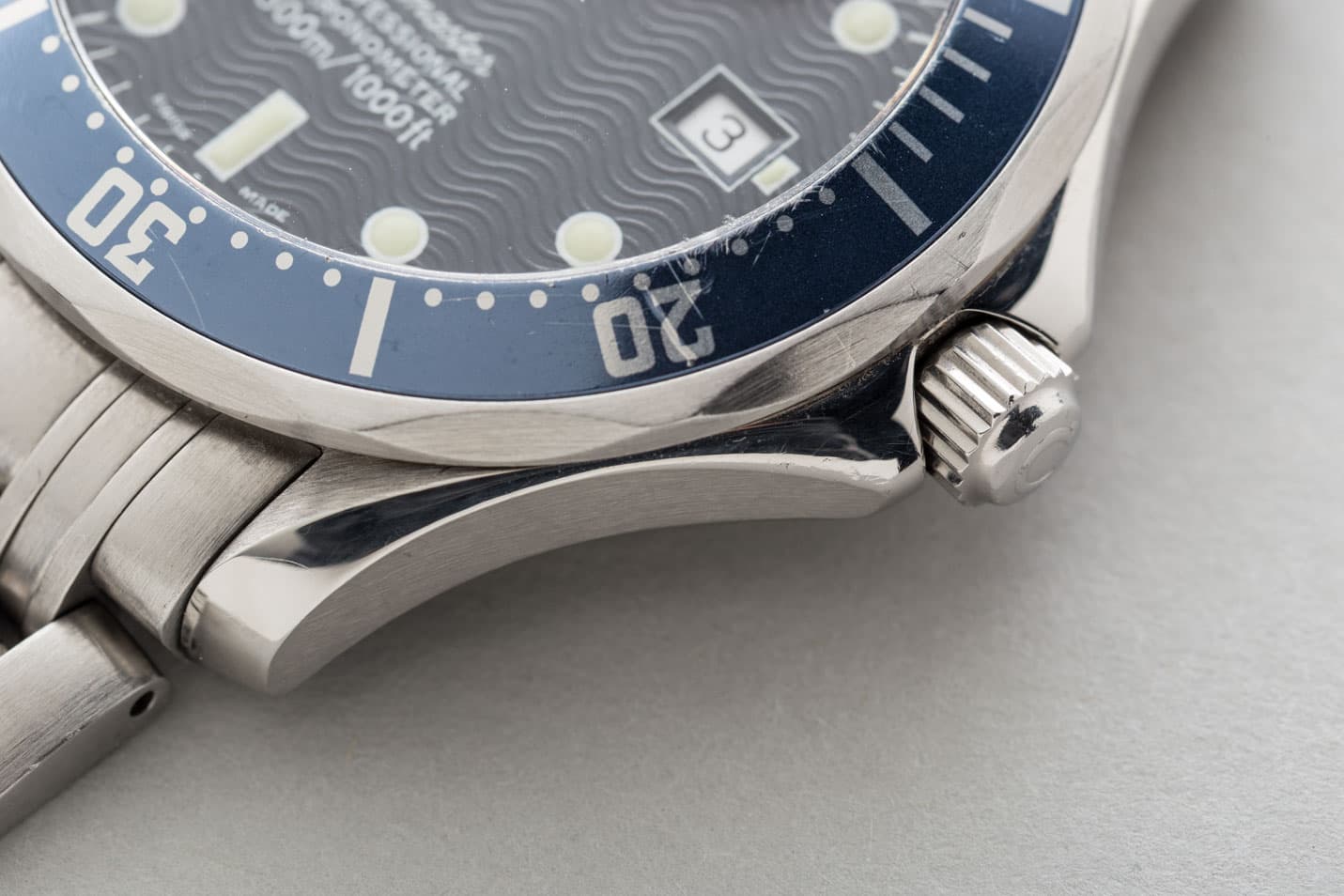 Omega Seamaster 300 'James Bond' view 4