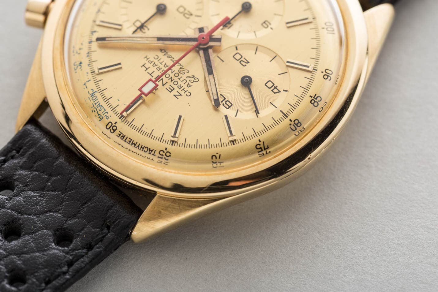 Zenith G583 view 4
