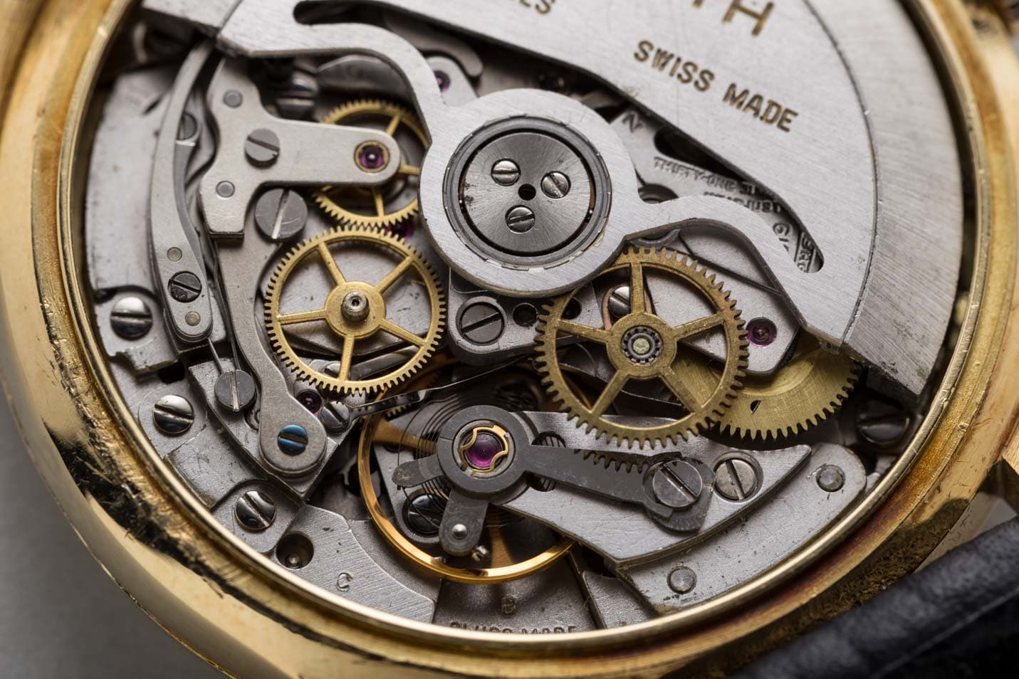 Zenith G583 view 9