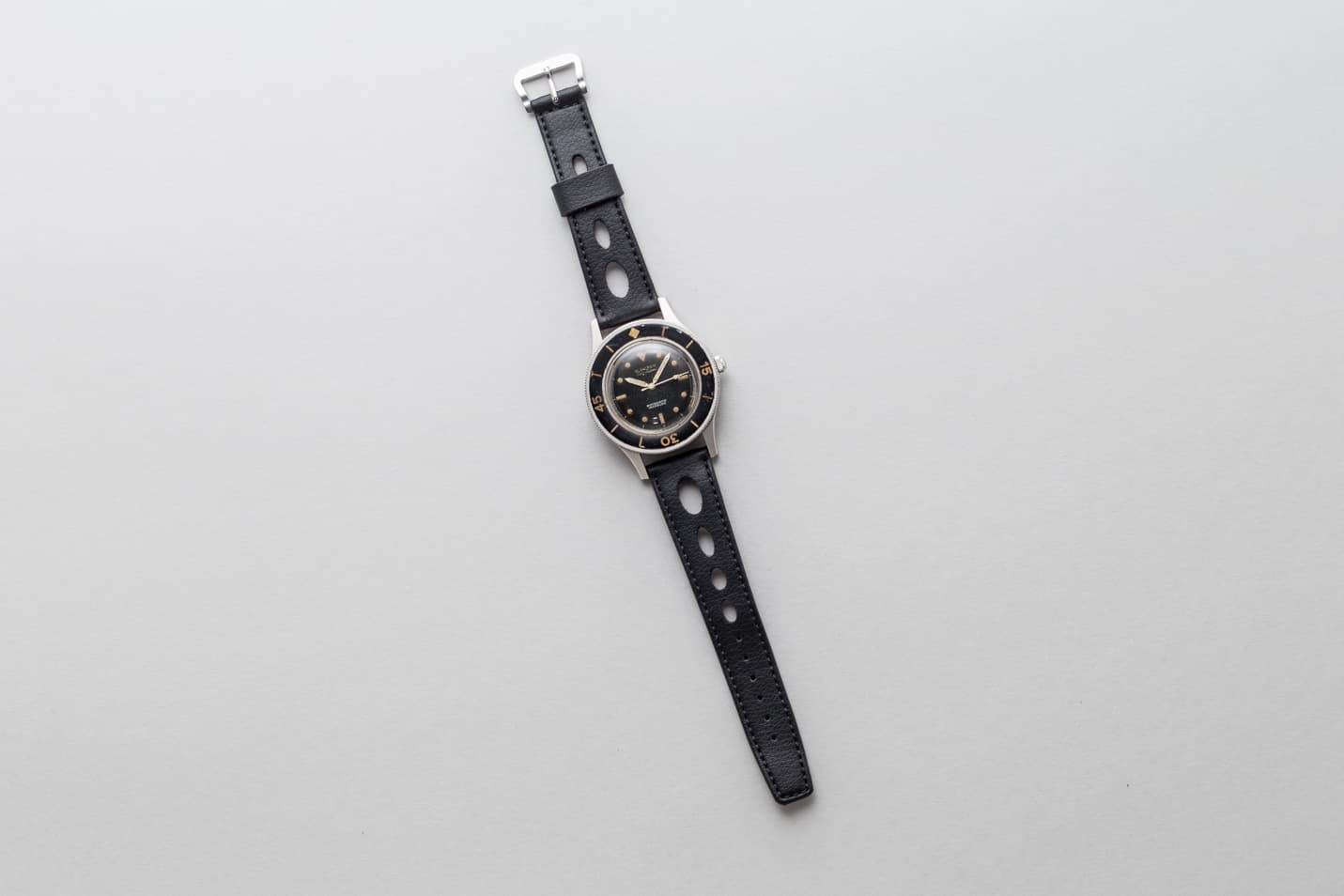 Blancpain 50 Fathoms Rotomatic Vintage Diver view 2