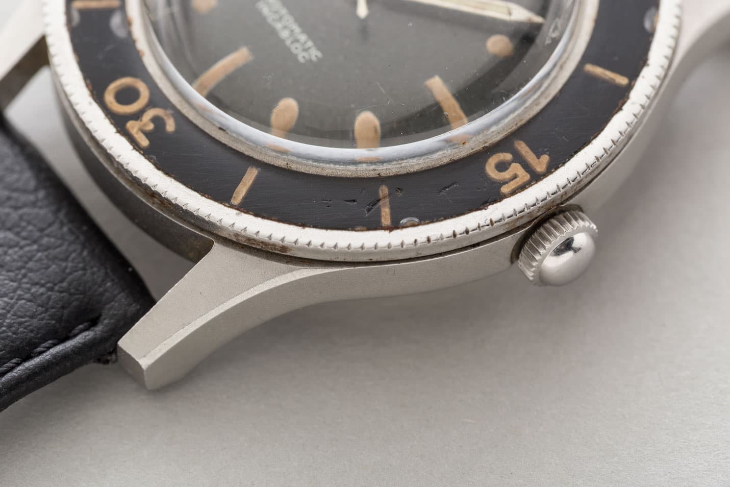 Blancpain 50 Fathoms Rotomatic Vintage Diver view 3