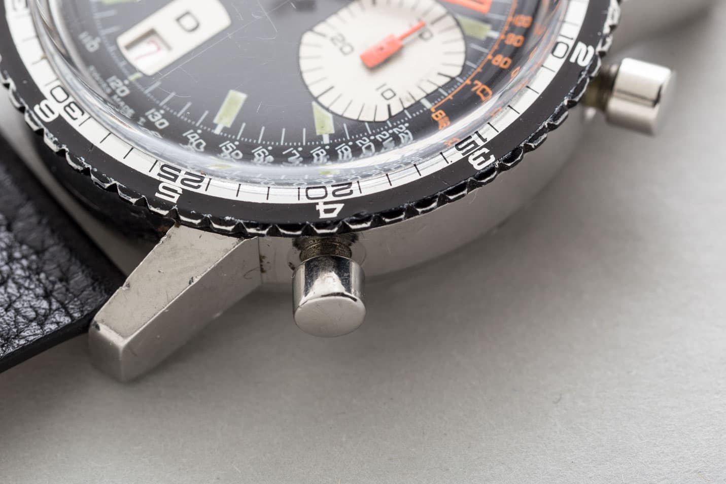 Breitling Chrono-Matic view 3