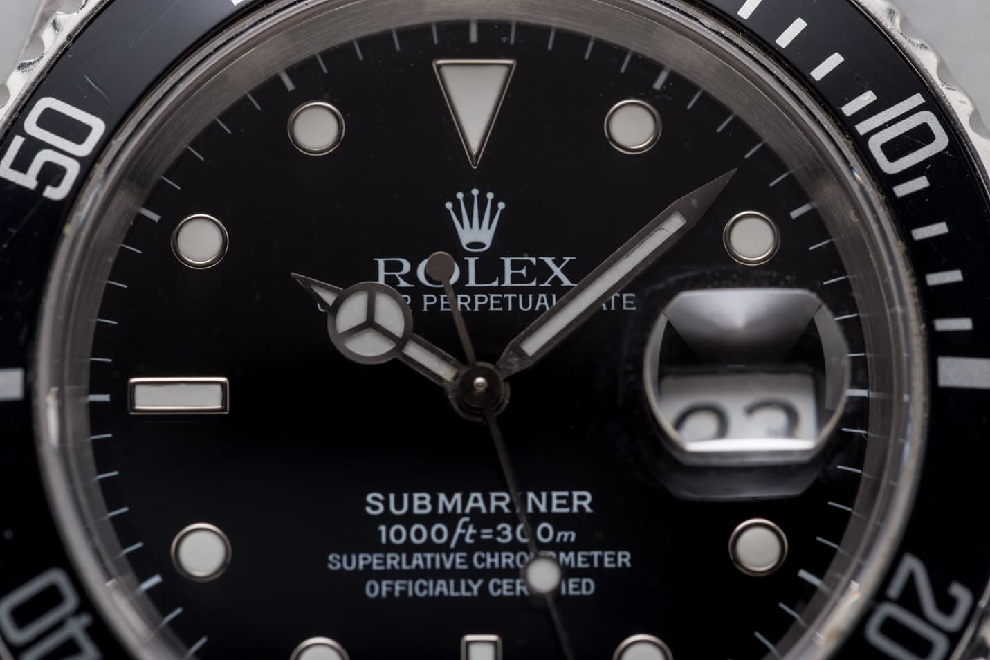 Rolex Submariner view 3