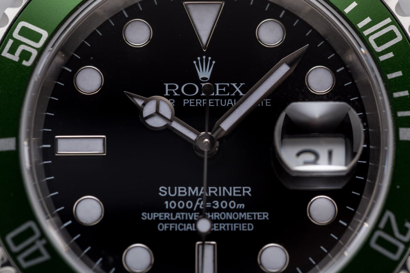 Rolex Submariner view 3