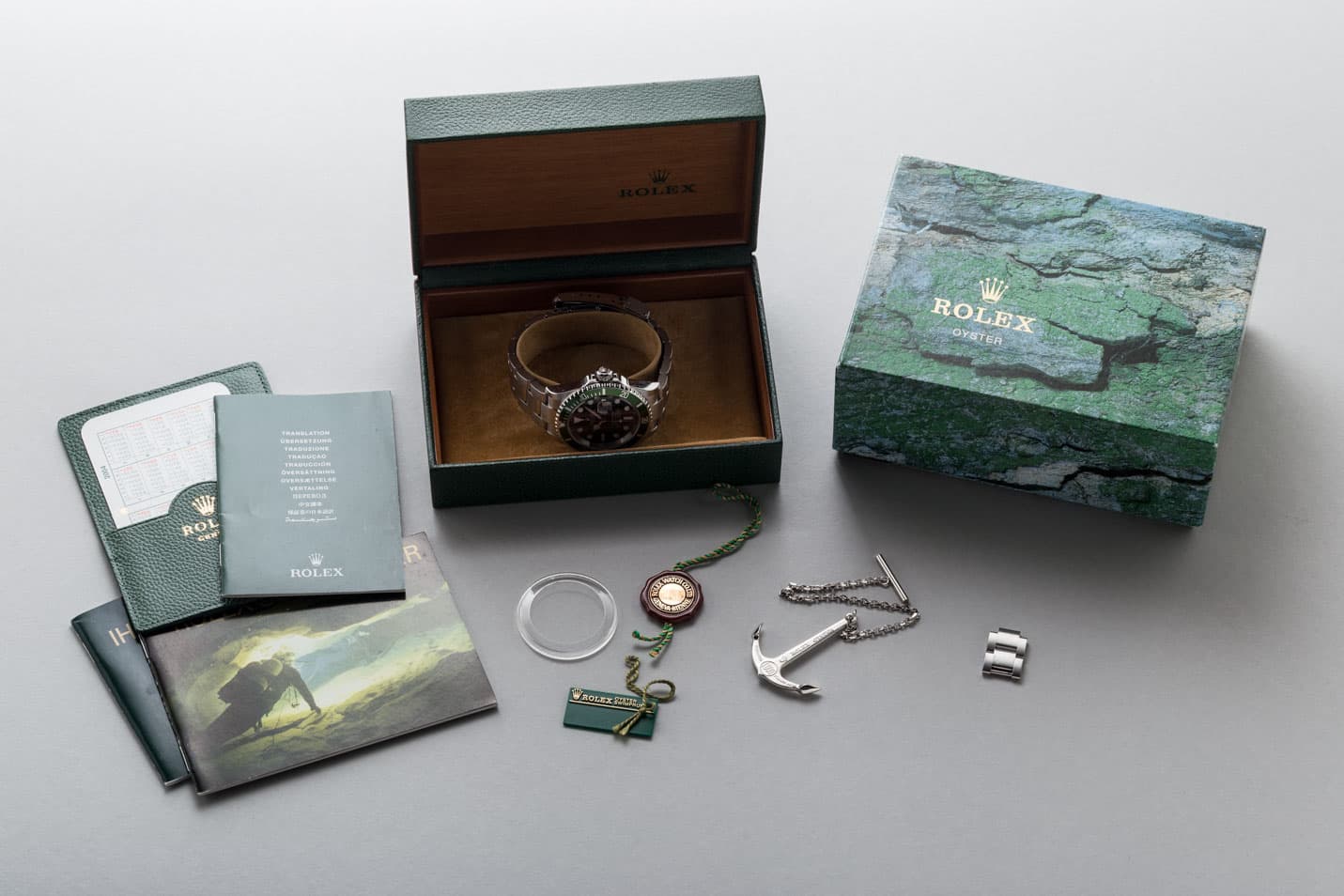 Rolex Submariner view 13