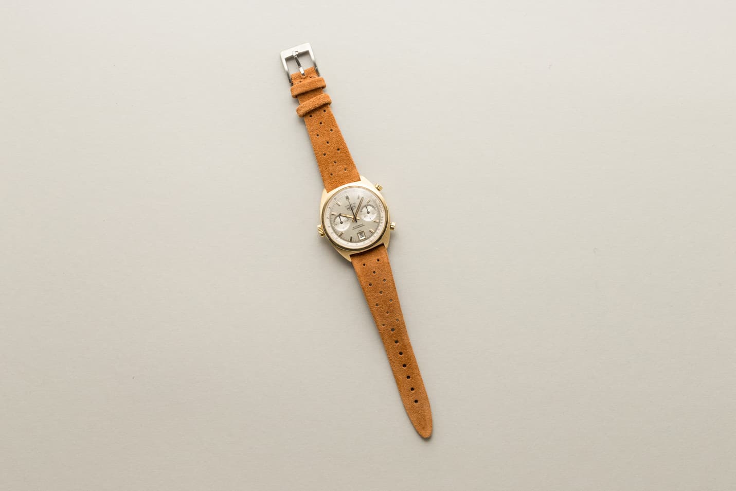 Heuer Carrera Vintage Chronograph view 2