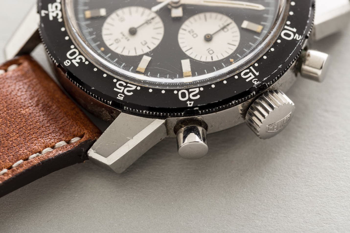Heuer Autavia 2446C view 4