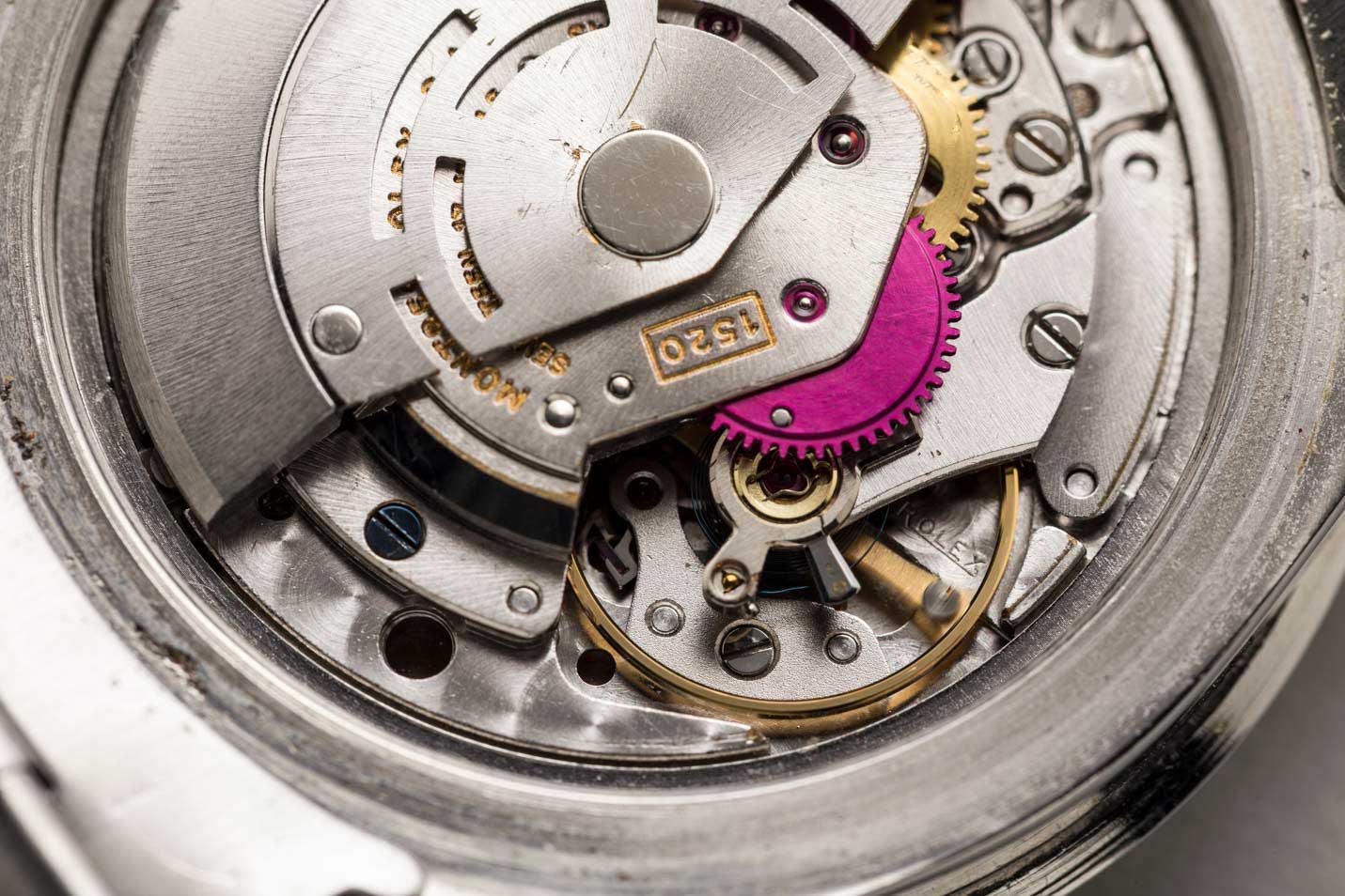 Rolex Submariner view 10
