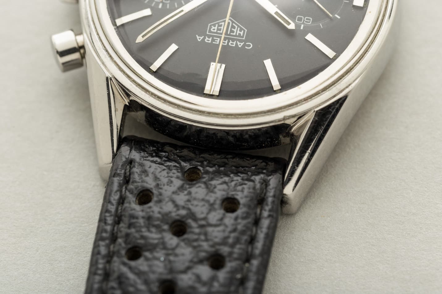 Heuer Carrera Vintage Chronograph view 3