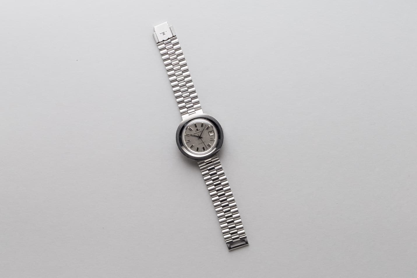 Jaeger-LeCoultre Disco Volante view 2