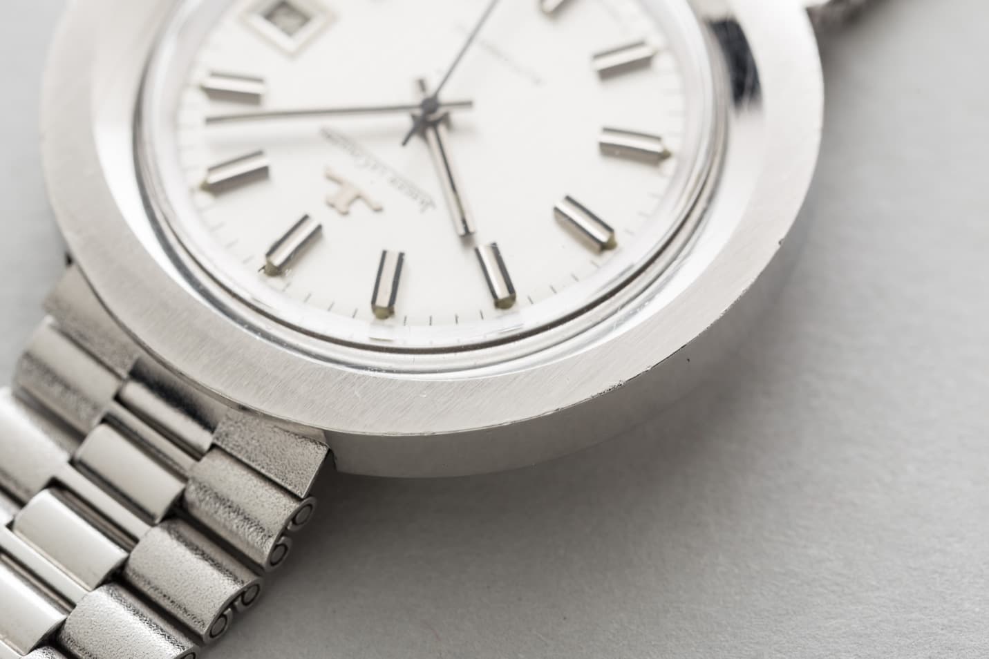 Jaeger-LeCoultre Disco Volante view 5