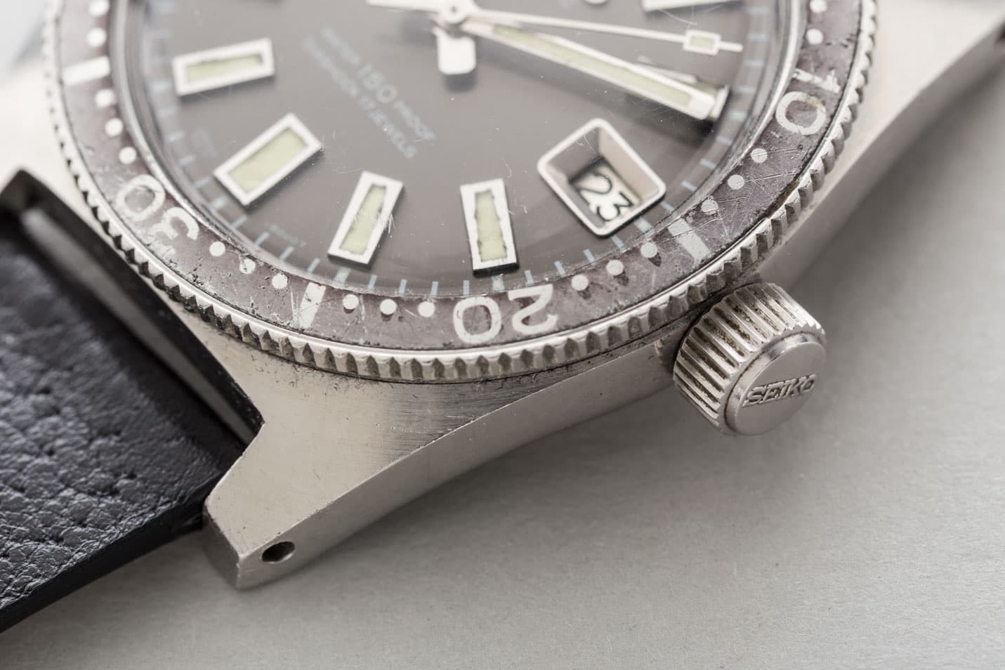 Seiko 6217 Vintage Diver view 4